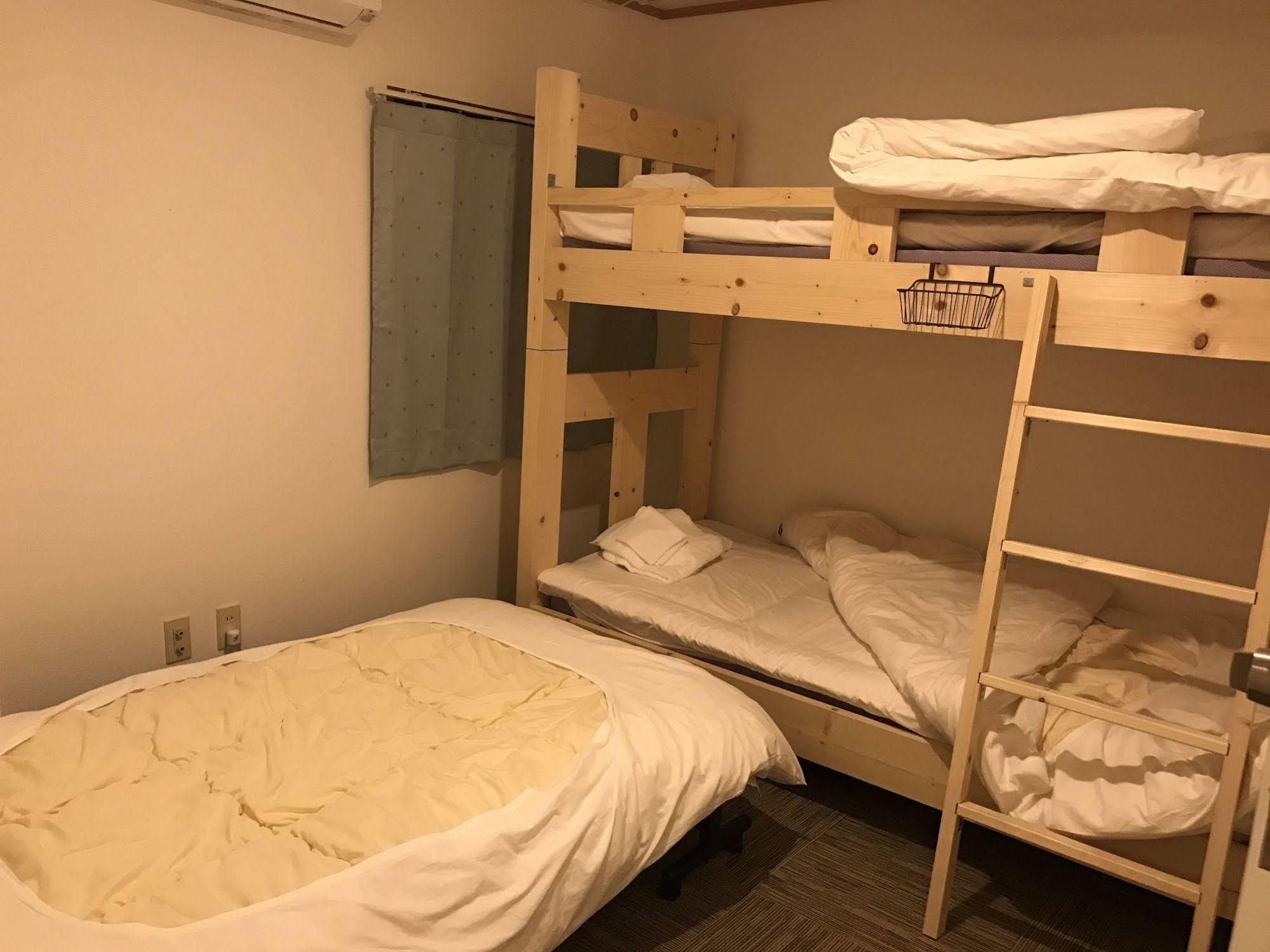 Super Conveniently Located The Guest House Hakodate Bay מראה חיצוני תמונה